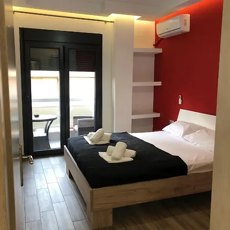 Center Apartment *